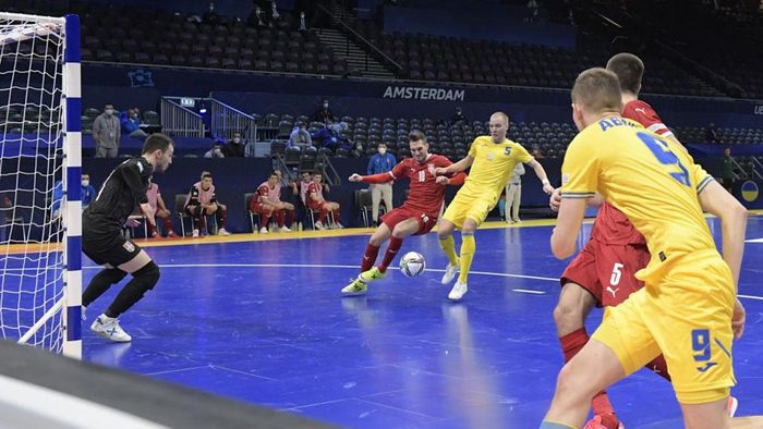 Україна розтрощила Сербію на футзальному Євро та зберегла шанси на плей-офф