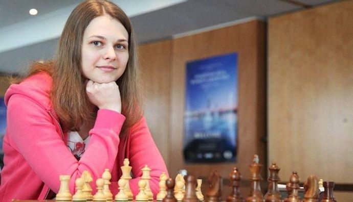 Музичук одночасно зіграє з 15-ма дітьми, які постраждали від війни