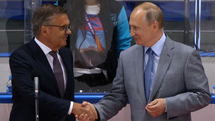 "Нехай добре подумає, чи варто приїжджати": почесного президента IIHF, який зізнавався в любові до росії, не впускають на ЧС-2022 з хокею