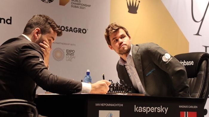 Карлсен отказался защищать титул чемпиона мира в поединке с россиянином