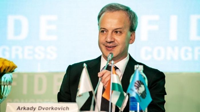 Соратник путіна, якого переобрали президентом ФІДЕ, доручив переглянути відсторонення росіян та білорусів