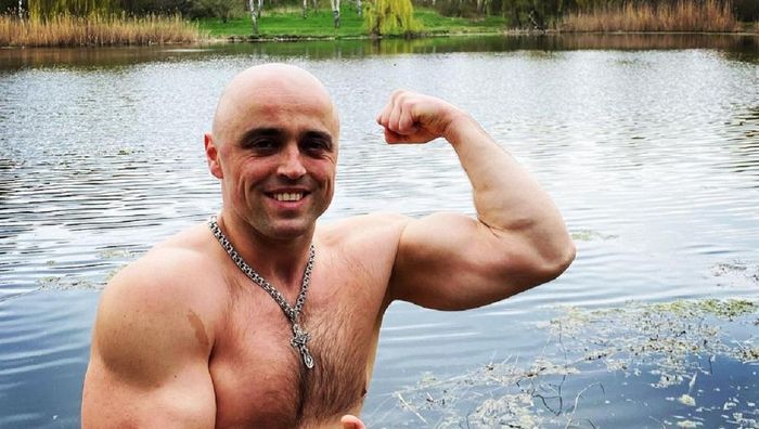 Чемпіон світу за годину підтягнувся на одній руці 273 рази – допоміг ЗСУ і може потрапити у Книгу рекордів Гіннеса