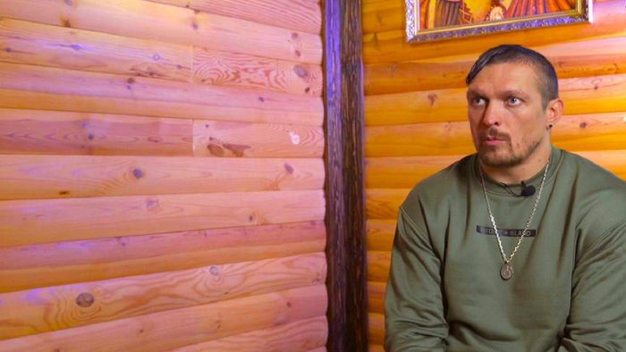 "Двойной флешбек у оппонента": Усик нашел сходство между своей тактикой и ВСУ
