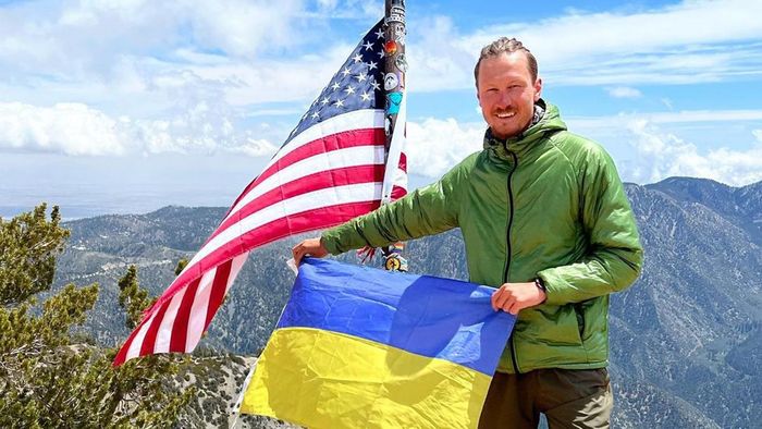 "Всі казали, що я божевільний": екс-фанат Кривбасу пішки здолав 4 тисячі кілометрів Тихоокеанського шляху