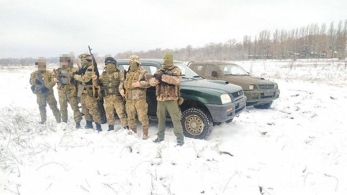 ЗСУ отримали два позашляховики і мікроавтобус за сприяння Favbet Foundation
