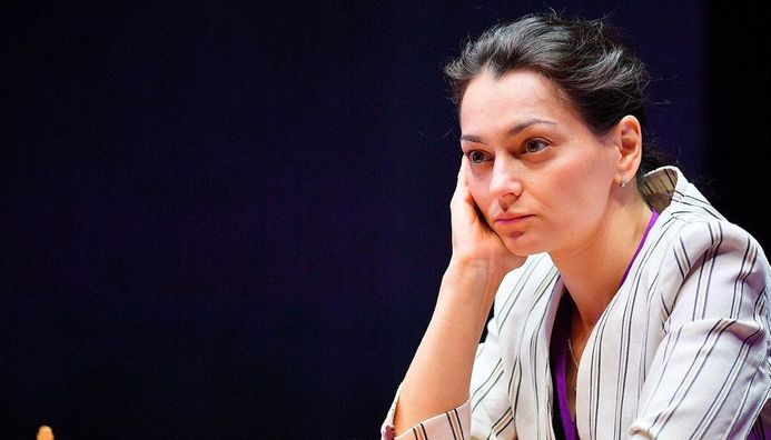 Российская шахматистка, осудившая нападение на Украину, сбежала в Швейцарию
