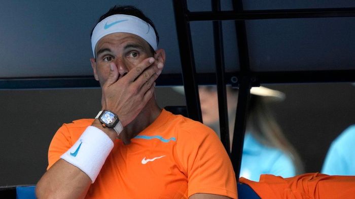 Надаль "загубил" ракетку во время матча на Australian Open – видео курьеза