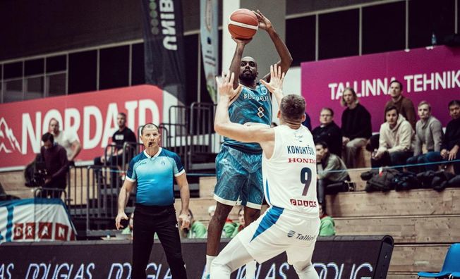 Будивельник в драматической развязке одержал первую победу в топ-16 Кубка Европы