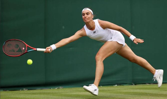 Калініна перемогла другу ракетку росії на елітному турнірі в ОАЕ