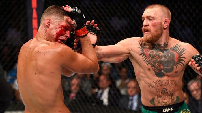 Экс-звезда UFC душил мужчину во время уличной драки – жуткое видео