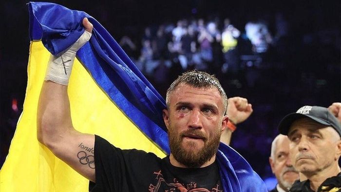 Ломаченко пролив світло на ситуацію з реваншем: "Це потрібно Хейні, а не мені"