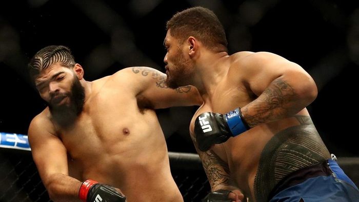Ужасный удар пальцами в глаз завершил бой на 29-й секунде на UFC Fight Night – видео