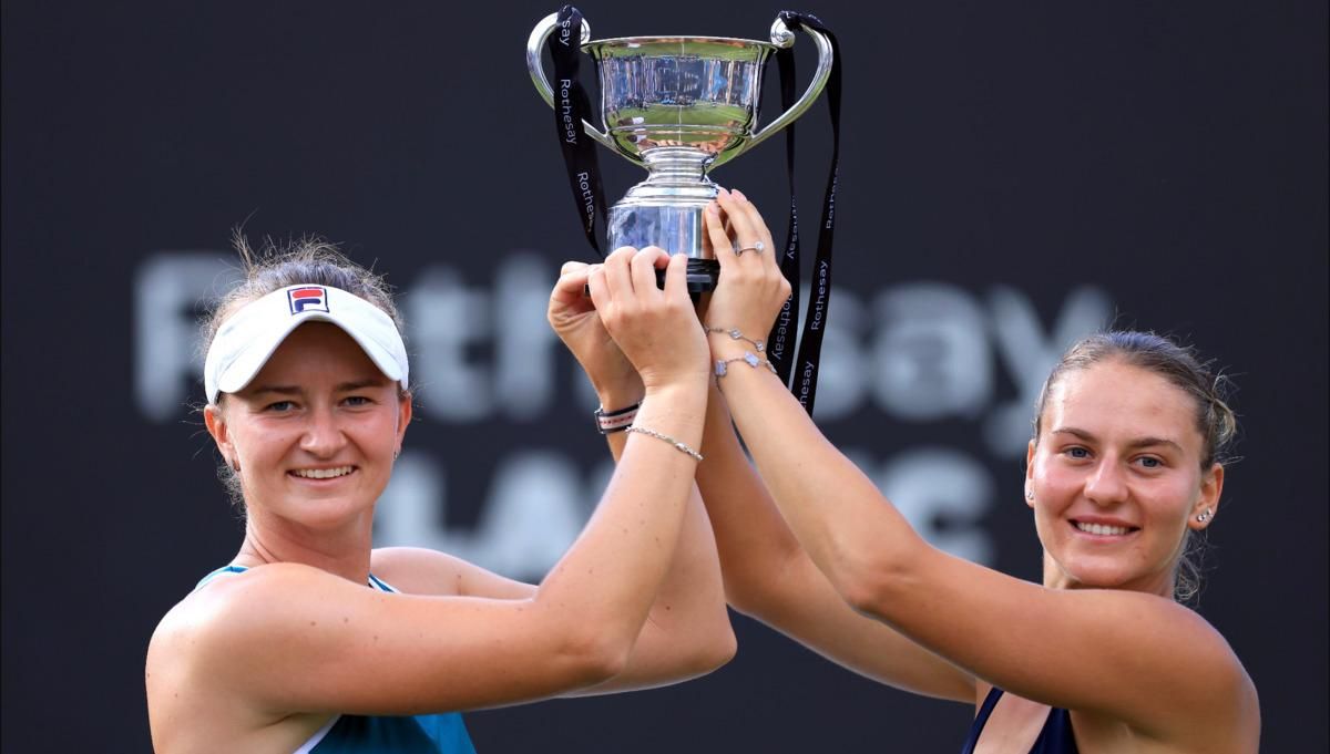 Крейчикова та Костюк / фото WTA