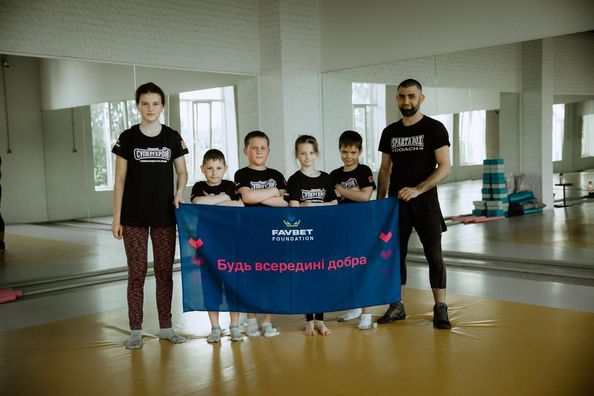 При поддержке Favbet Foundation действует бесплатная секция борьбы для детей в клубе SpartaBox