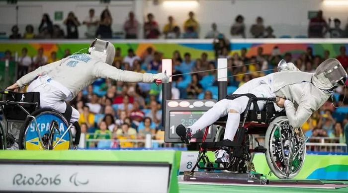 "Ти ніби просив у Миколая одну машинку, а він приніс сто": чемпіон Паралімпіади про спустошення на п’єдесталі, любов до Карпат і присвяту Героям