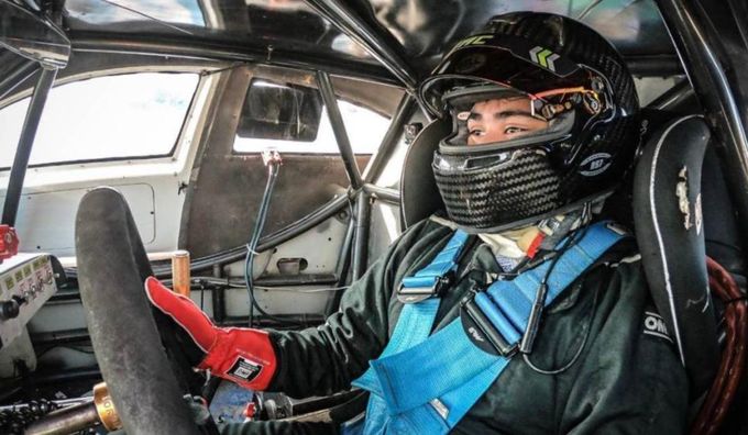 19-летний автогонщик чудом выжил в жуткой аварии – автомобиль уничтожен полностью