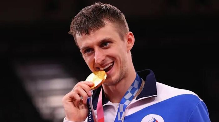 Российский тхэквондист Ларин, поддерживающий войну в Украине, завоевал золото на квалификационном олимпийском Гран-при в Китае