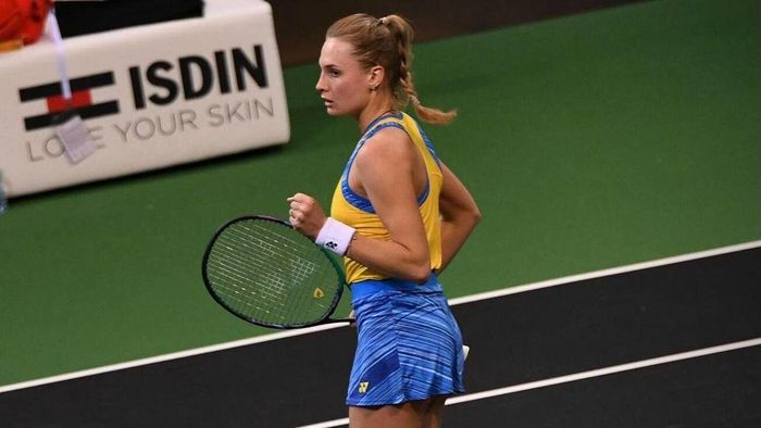 Ястремська зробила неочікуваний подарунок юному фану після тріумфу над сьомою ракеткою світу – відео дня