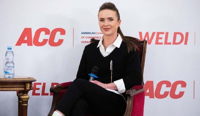 Світоліна розповіла про непорозуміння з Монфісом: "Важко усвідомлює, чому я хочу повернутися до країни, де йде війна"