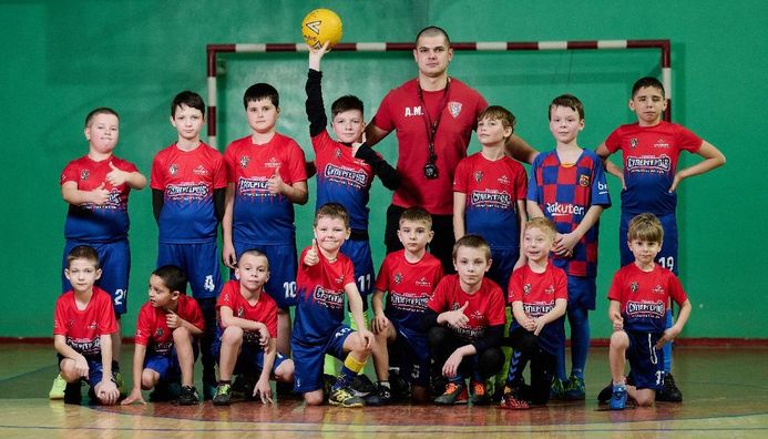 Футбол та баскетбол у Києві: безкоштовні секції за підтримки Favbet Foundation