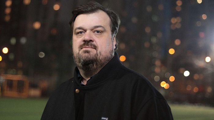 Умер российский футбольный комментатор Уткин – у него были проблемы с сердцем, вес достиг 215 кг