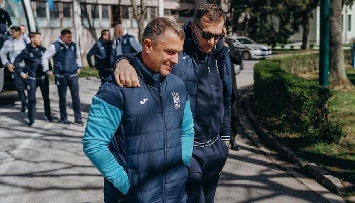 Шевченко прогулявся зі збірною України перед дуеллю за вихід на Євро-2024 з Боснією