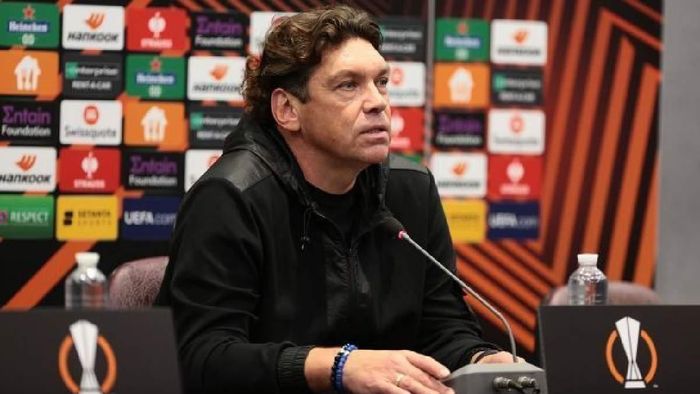 Ганьба дня: екс-тренер Зорі та Олімпіка офіційно очолив російський клуб