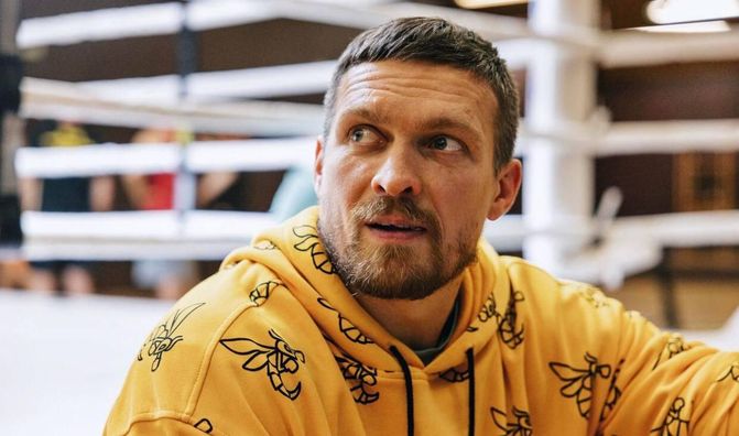 Усик звернувся до Ф'юрі: "Чекаю не дочекаюся, коли нарешті побачу тебе в рингу"