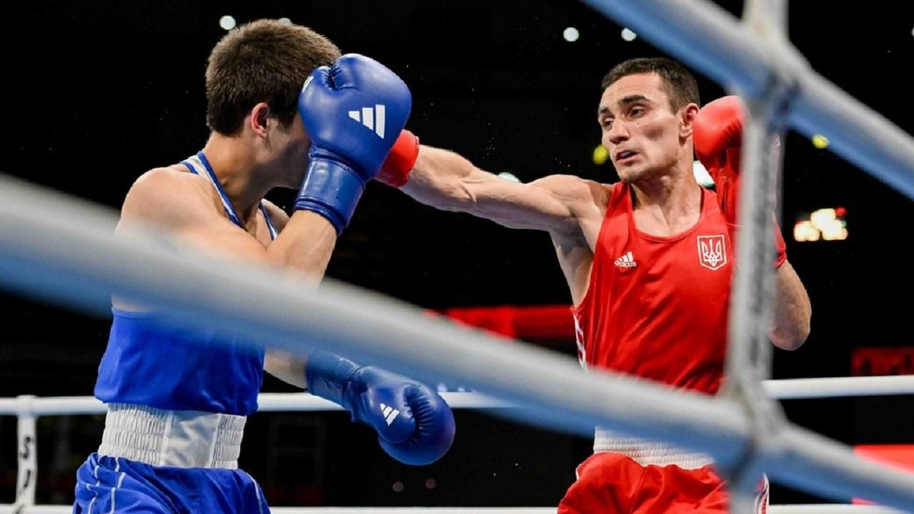 Айдер Абдураимов (справа) / Фото: Boxing 365 Athlete