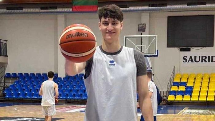 Сын Виталия Кличко поедет на чемпионат Европы по баскетболу – он в заявке молодежной сборной
