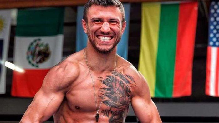 "Похоже, Ломаченко хотели кинуть": экс-чемпион мира о переговорах украинца с Джервонтой