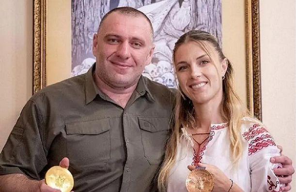 Харлан получила "Крест почета" от главы СБУ