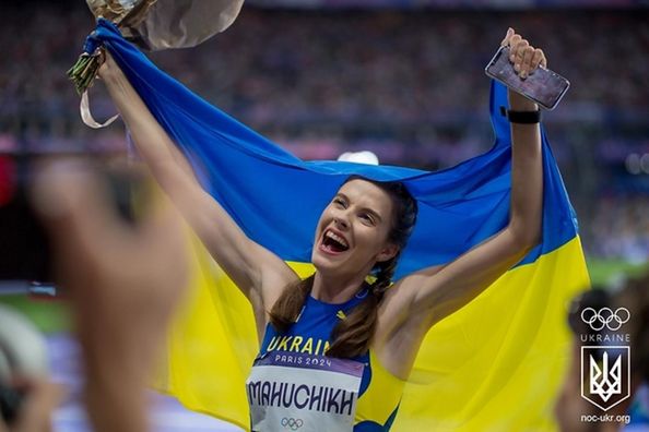 Магучих задонатила миллион грн из призовых на благотворительный сбор известного блогера