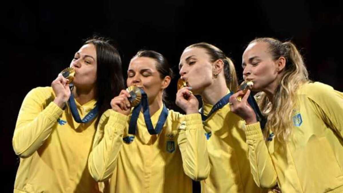 Сборная Украины по фехтованию на сабле / Фото instagram.com/olgakharlan Сборная Украины по фехтованию на сабле / Фото instagram.com/olgakharlan