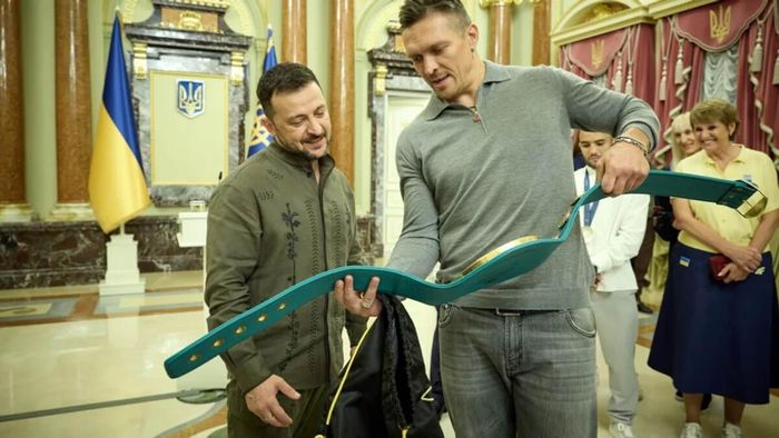 Усика відпустили після арешту в Польщі, – Зеленський