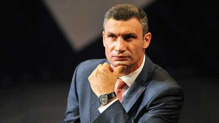 Кличко-старший привітав Полісся з 65-річчям і назвав клуб, за який вболіває з дитинства: "Це наша команда"