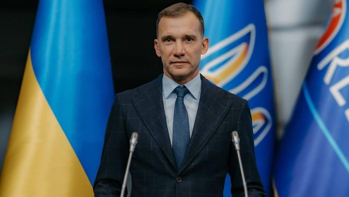 Шевченко щемяще поздравил украинцев с Новым годом