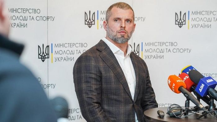 Бідний відреагував на можливе призначення тренера з важкої атлетики, який працював в анексованому Криму
