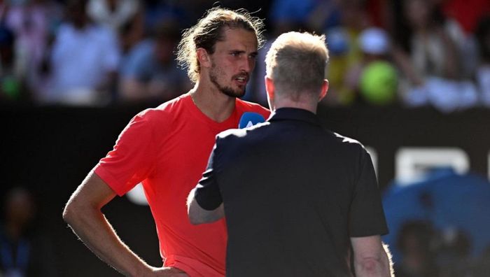 Зверева обвинили в насилии над партнершами – скандал во время награждения Australian Open