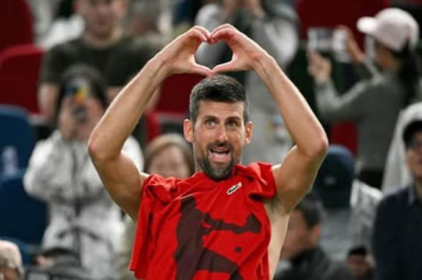 Зверев на отказе Джоковича продолжить матч ворвался в финал Australian Open