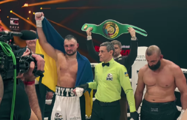 Непереможний український боксер виграв перший трофей у кар'єрі, побивши німця у Львові 