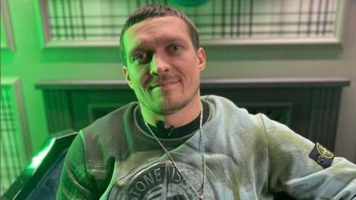 Усик зізнався, чи планує йти в політику після завершення боксерської кар'єри