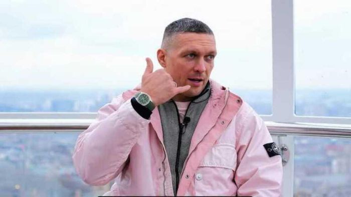 Відомий екс-чемпіон світу розповів, чи перевершив Усик легендарного Мухаммеда Алі
