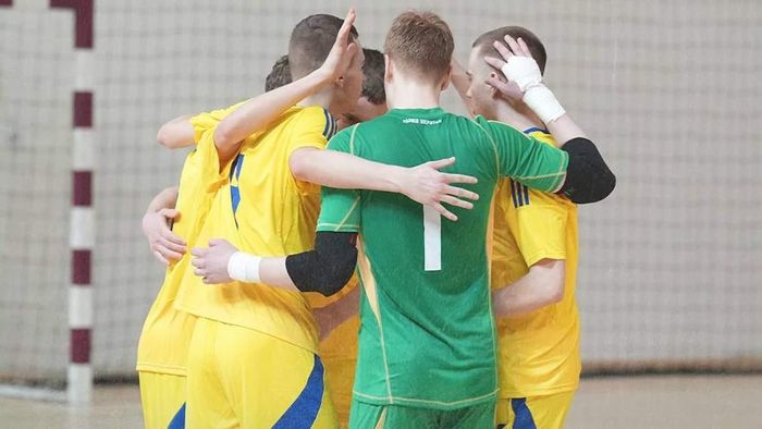 Збірна України з футзалу розгромом Чорногорії з рахунком 9:2 стартувала у відборі на Євро U-19 
