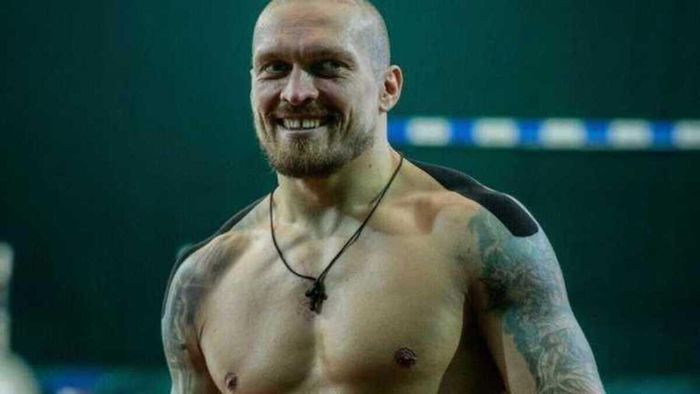 Известный промоутер рассказал об организации следующего боя Усика: "Сейчас все хотят сделать это"