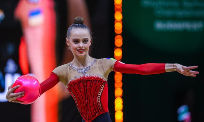 Онофрийчук отказалась от фото с россиянкой и белоруской на подиуме Кубка мира в Баку – видео
