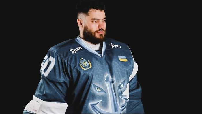 "В ангарі підвішений баран, з нього стікає кров у тазик": як голкіпер-рекордсмен врятувався з російської окупації