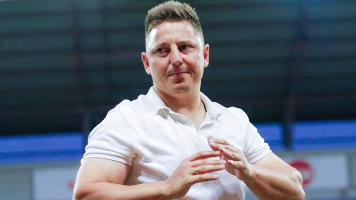 Кобін розніс суддів після поразки Інгульця від Оболоні: "Нам не дали вкинути аут"