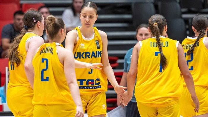 Україна зазнала катастрофічного провалу в матчі з Ісландією і пролетіла повз медалі жіночого Євробаскету U-18 