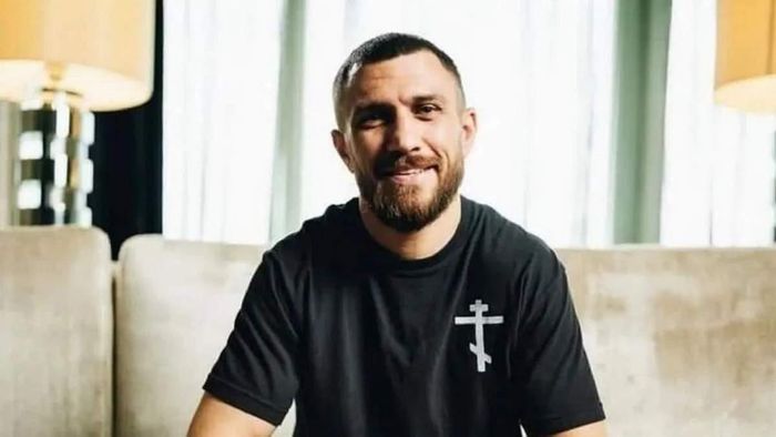 Известный боксер вызвал на бой завершившего карьеру Ломаченко: "Злой из-за его ухода"